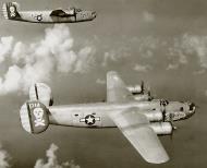 Asisbiz 44 40229 B 24J Liberator 5AF 90BG321BS Form 1 A aka Peggy Lou in formation with 314 01