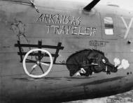 Asisbiz 41 23781 B 24D Liberator 9AF 98BG343BS Y Arkansas Traveler nose art right side 01