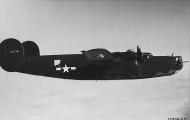 Asisbiz 42 7718 B 24H Liberator was retained by Ford (for experimental purposes 01