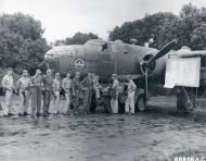 Asisbiz Aircrew USAAF 10AF 341BG490BS just prior to their next mission India 6th Dec 1942 NA338