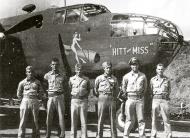 Asisbiz 41 30024 B 25D Mitchell 5AF 345BG498BS Air Apaches Hitt and Miss at Port Moresby New Guinea Jul 1943 01