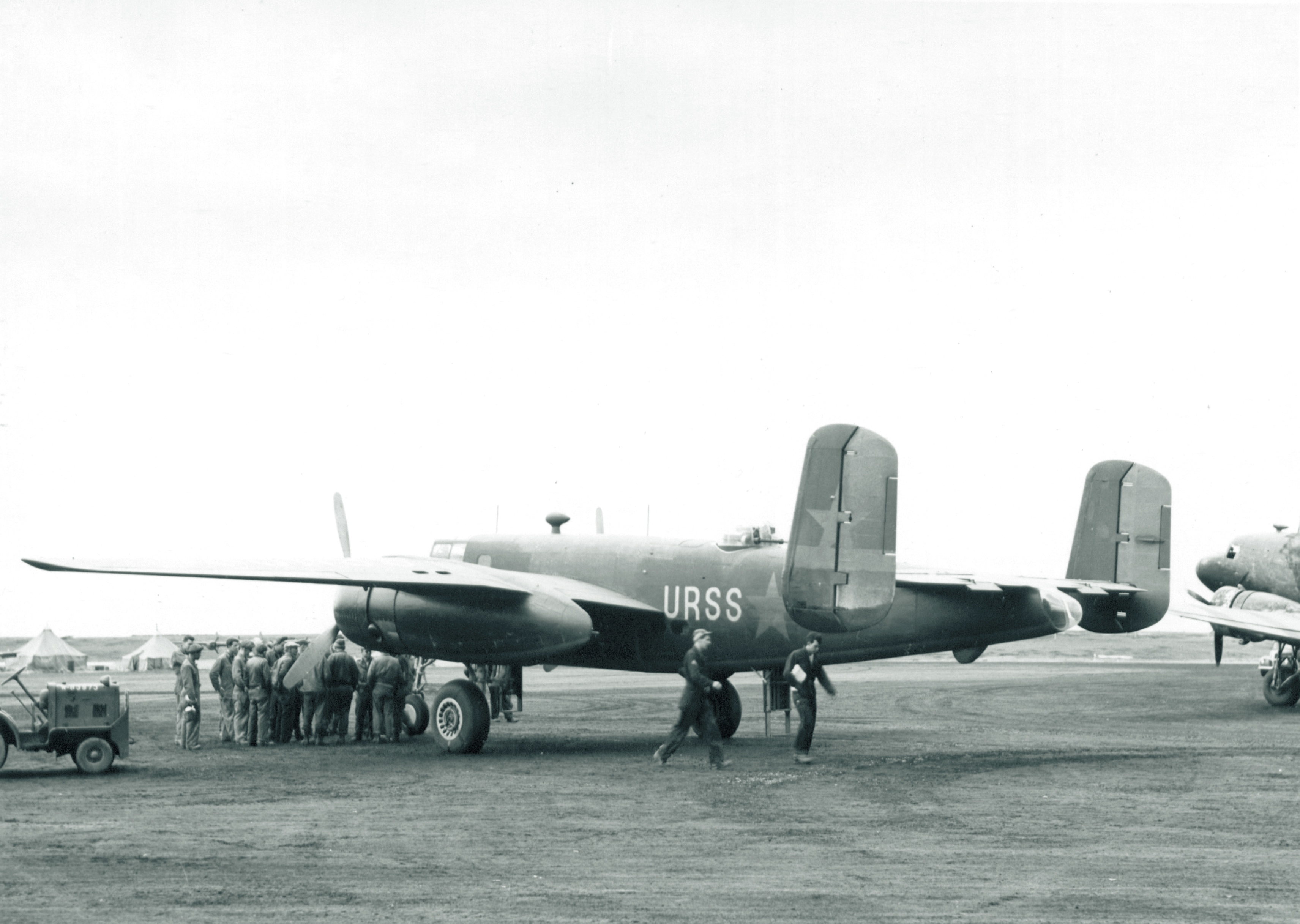 Б ссср. Б-25 Митчелл в СССР. Б-25 бомбардировщик в СССР. B25 Митчелл Советский. Б-25 Митчелл в СССР фото.