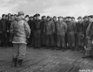 Asisbiz Brig General Earl H DeFord addressing a group of men after an awards ceremony Alaska 1944 NA1242