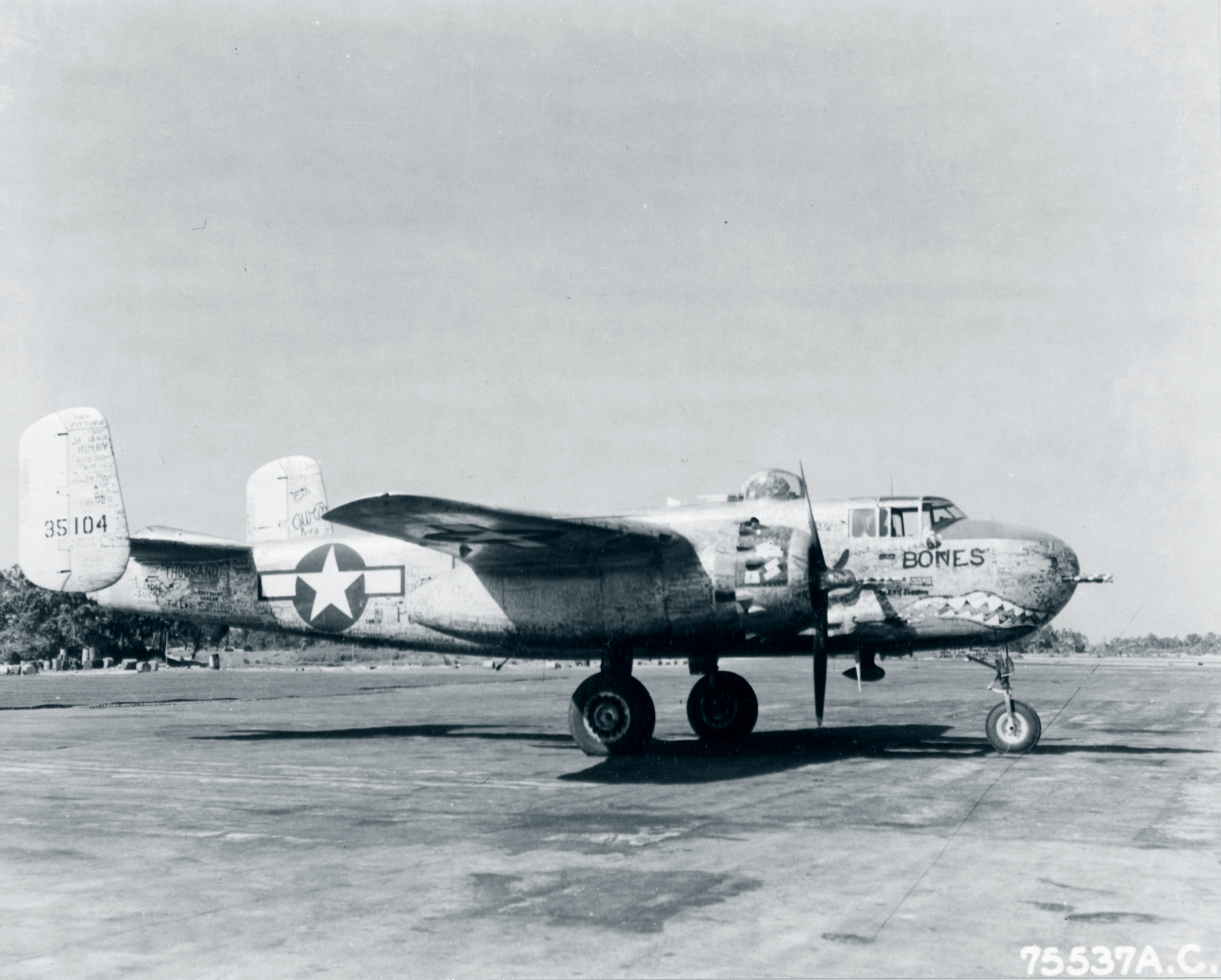 Asisbiz 43 5104 B 25H Mitchell 10AF 12BG81BS Bones Nose Art Right Side ...