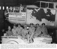 Asisbiz 41 12860 B 25C Mitchell 9AF 12AF 12BG81BS 19 Desert Warrior with her crew left side North Africa 21st Jan 1944 01