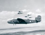 Asisbiz 41 13195 B 25C Mitchells 9AF 12AF 12BG83BS 75 Desert Vagabond Jr in flight over Tunisia 17th Apr 1943 NA768