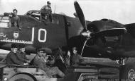 Asisbiz B 25 Mitchell 15GBAP 14GBAD White 10 with crew at Uman airfield Russia 1944 02