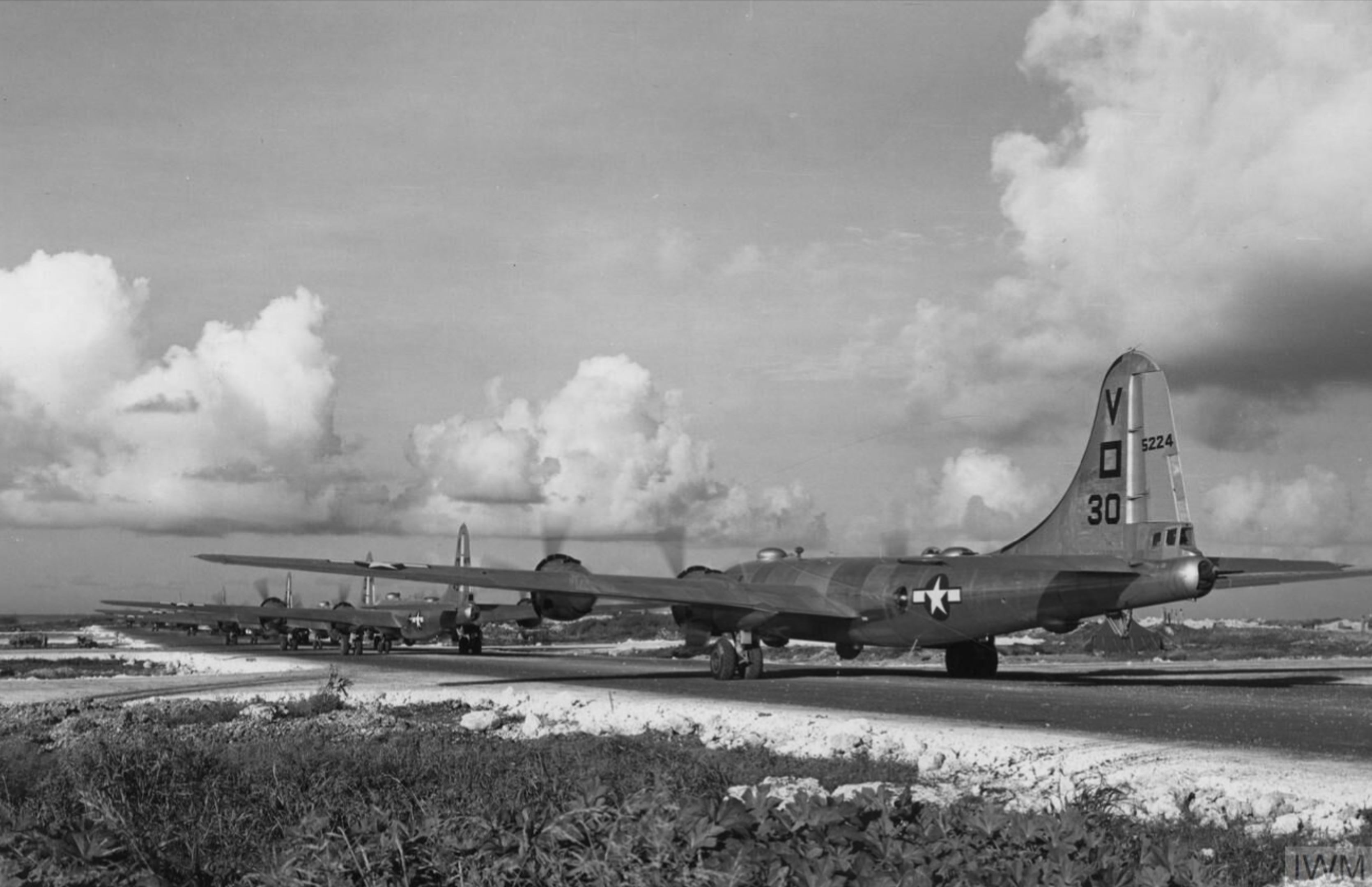 Asisbiz 42 65224 Boeing B-29 Superfortress 20AF 499BG878BS V30 Line Up ...