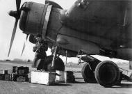 Asisbiz Beaufighter VIF RAF 96Sqn ZJR V8748 being re armed at Honiley 23rd March 1943 IWM CE17