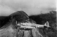 Asisbiz Beaufighter IC RAAF 30Sqn White O A19 15 T4945 RJ Brazenor FB Anderson Owen Stanley Range 1942 01