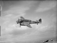 Asisbiz Bristol Beaufort I RAF 42Sqn AWS N1172 based at Leuchars Fife in flight with L9834 IWM CH2772