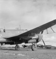 Asisbiz Bristol Beaufort IIAs RAF 42Sqn AWZ at Wick April 1942 IWM CH17806