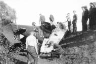 Asisbiz Messerschmitt Bf 109D 3.JGr102 Yellow 10 landing mishap 02