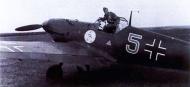 Asisbiz Messerschmitt Bf 109D1 2.JGr102 Red 5 Siegried Gottschalt Nov 1939 01