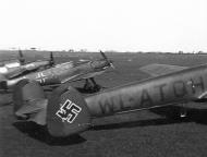 Asisbiz Messerschmitt Bf 109D1 3.ZG2 Yellow 6 with Bf 110 WL ATQH 1939 01