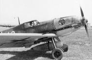 Asisbiz Messerschmitt Bf 109E4R3Trop I.JG27 possibly White 12 or 18 taxing 1941 01