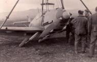 Asisbiz Messerschmitt Bf 109E7 6.JG27 Yellow 6 being salvaged Balkans 1941 ebay 02