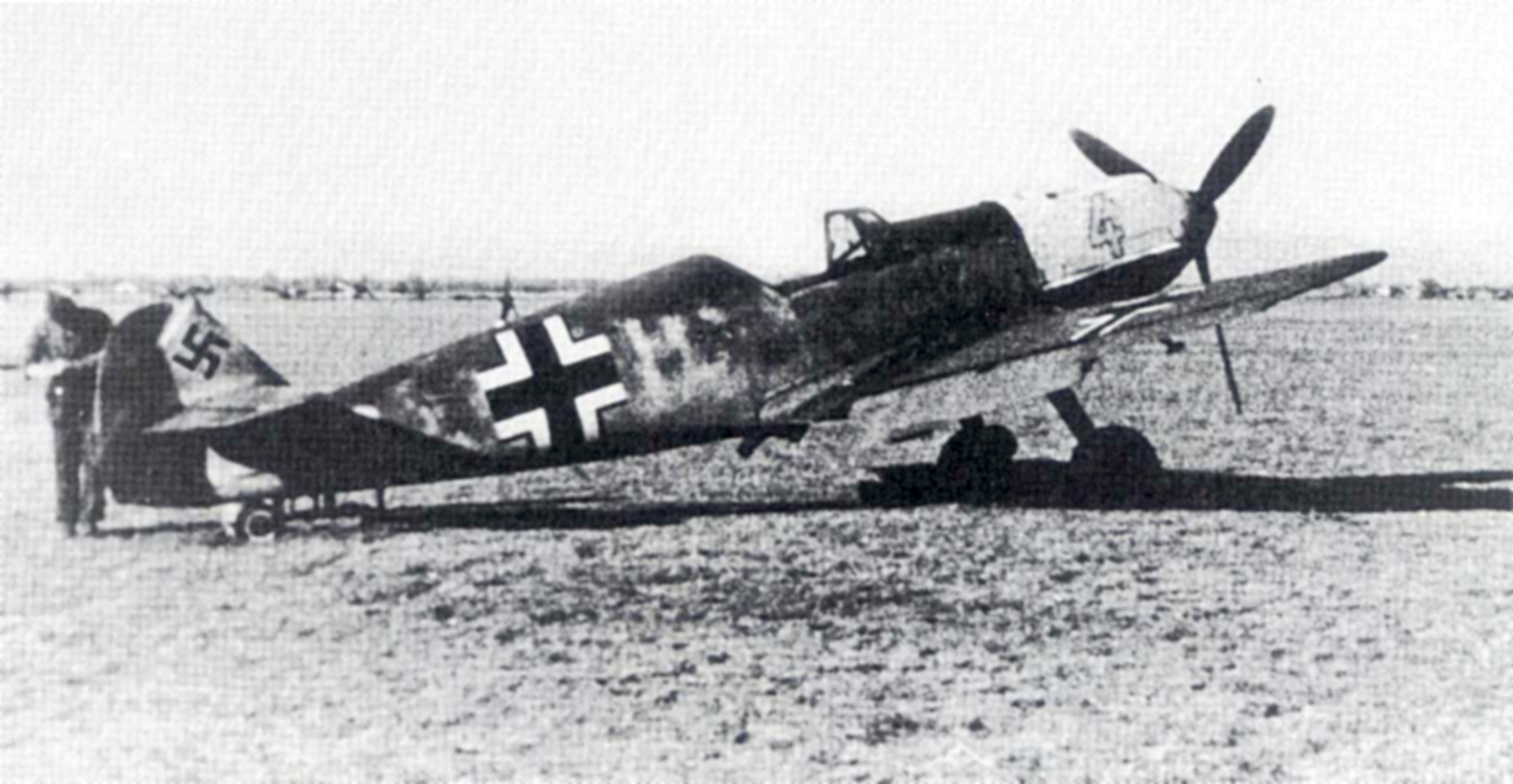 Asisbiz Messerschmitt Bf 109e 9.jg27 Yellow 4 Belica Strumatal Bulgaria 