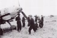 Asisbiz Messerschmitt Bf 109E7B 9.JG27 Brown 9 Gela Sicily May 1941 01