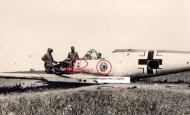 Asisbiz Messerschmitt Bf 109E1 1.JG51 White 9 force landed France 1940 08