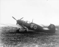 Asisbiz Bf 109E1 2.JG51 Red 9 WNr 3326 Georg Pavenzinger POW became lost landed nr Brumath 28th Sep 1939 IWM HU54649