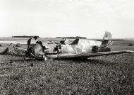 Asisbiz Messerschmitt Bf 109E3 1.JG51 White 2 swastikas censored shot down England 1940 01