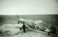 Asisbiz Messerschmitt Bf 109E 2.JG53 Black 11 ebay 01