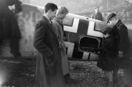 Asisbiz Messerschmitt Bf 109E landed England 1940 01