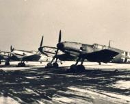 Asisbiz Messerschmitt Bf 109E1 ErgGr JG54 line up Russia 1941 ebay 01