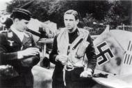 Asisbiz Aircrew Luftwaffe ace 4.JG54 Hans Philipp Coquelles France Aug 1940 02