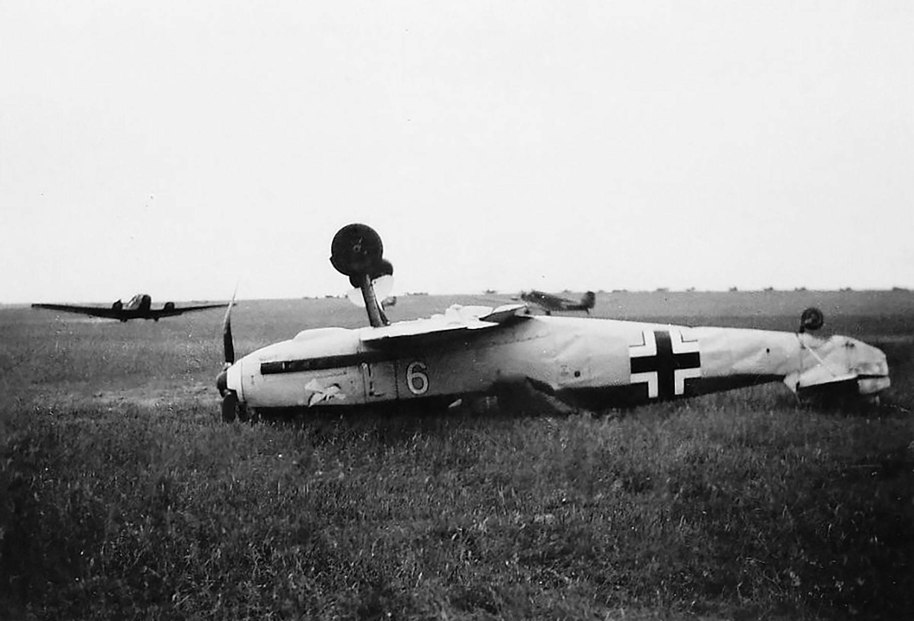 Asisbiz Messerschmitt Bf 109E4 7.JG54 White 9 after landing accident ...