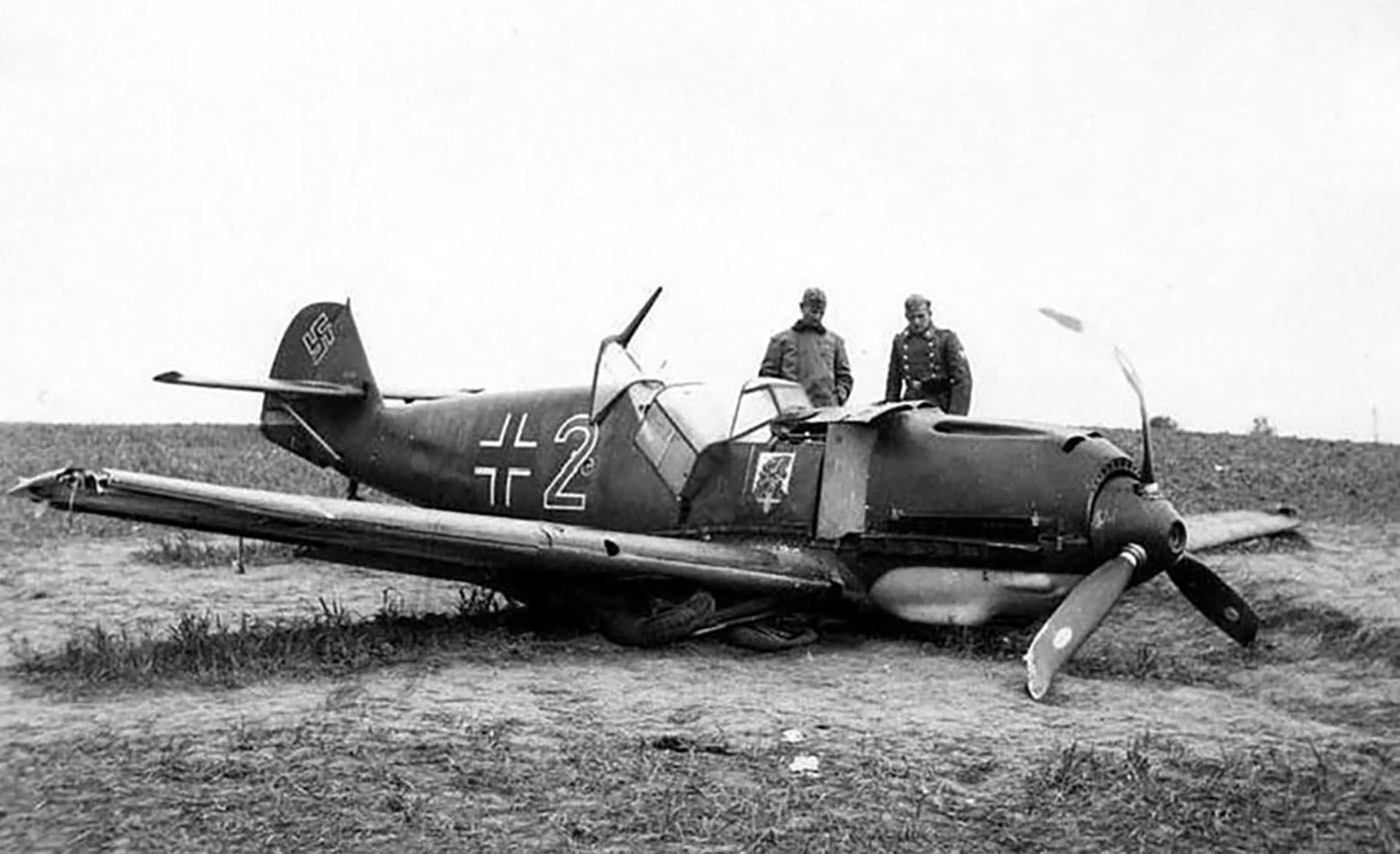 Asisbiz Messerschmitt Bf 109E1 2.JG76 Red 2 Leopold Wyhlidal force ...