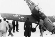 Asisbiz Messerschmitt Bf 109E7B ErgGr JG77 Red 11 landing accident Bucarest Pipera 1941 42 01