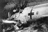 Asisbiz Messerschmitt Bf 109E1 2.JG77 Red 4 crash site German territory 1940 01