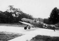 Asisbiz Messerschmitt Bf 109E4 10.NJG1 G9+AV taxing Dusseldorf Germany 1940 01