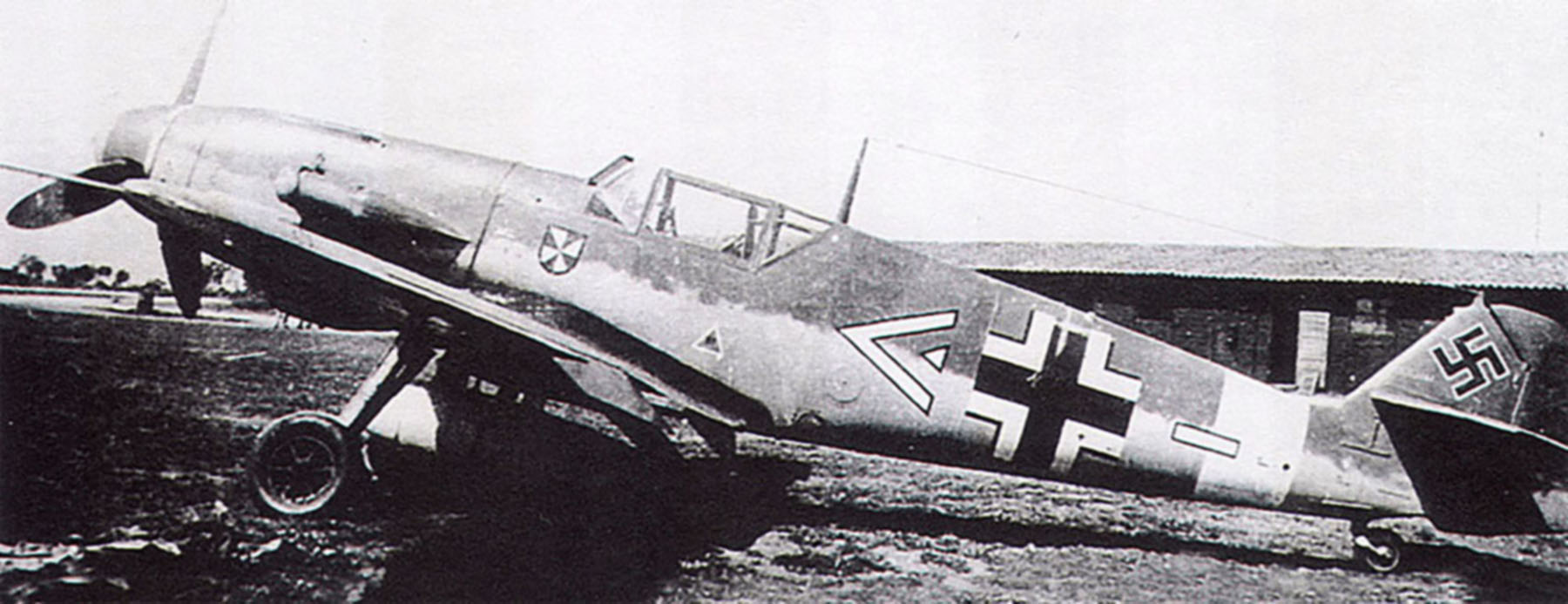 Asisbiz Messerschmitt Bf 109F4Trop Stab II.JG3 Karl Heinz Krahl WNr ...