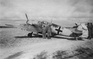 Asisbiz Messerschmitt Bf 109F2 6.JG52 Yellow 4 Dugino Russia Oct 1941 02