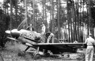 Asisbiz Messerschmitt Bf 109G6 JG53 White I WNr 160087 Braunschardt 1945 01