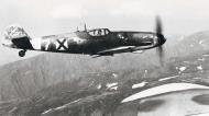 Asisbiz Messerschmitt Bf 109G6 Erla RBuAF 3.6 Orljak White 7 Stoyan Stoyanov Kdr over Bulgaria early 1944 02