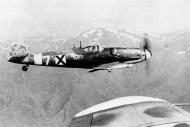 Asisbiz Messerschmitt Bf 109G6 Erla RBuAF 3.6 Orljak White 7 Stoyan Stoyanov Kdr over Bulgaria early 1944 03