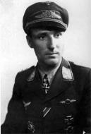 Asisbiz Aircrew Luftwaffe pilot Wilhelm Batz 01