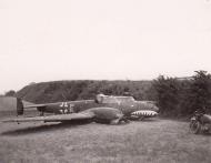 Asisbiz Messerschmitt BF 110C4 Zerstorer 5.ZG76 M8+EN force landed 1940 01