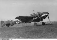 Asisbiz Messerschmitt Bf 110C4 Zerstorer 6.ZG76 M8+DP France 1940 03