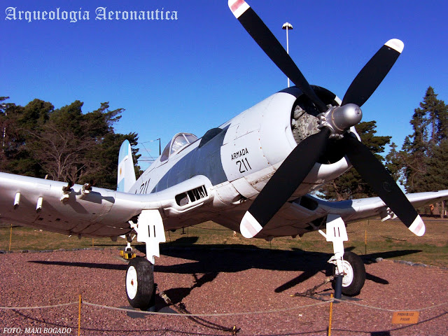 Asisbiz Vought F4U 5 Corsair ARA 2 Escuadrilla Aeronaval de Ataque