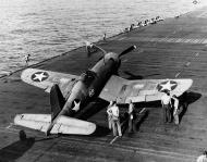 Asisbiz Vought F4U 1 Corsair VF 10 White 82 aboard USS Enterprise CV 6 20th Mar 1943 01