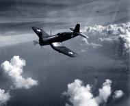 Asisbiz Vought F4U 1 Corsair in flight over Norfolk Virginia Sep 1942 02