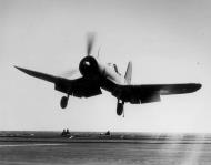 Asisbiz Vought F4U 1 Corsair landing on the training carrier USS Wolverine IX 64 Lake Michigan 2nd Apr 1943 01