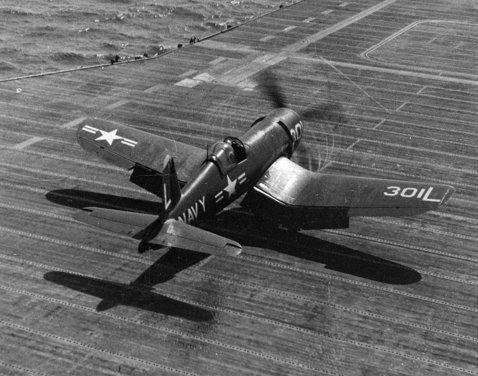 Asisbiz Vought F U Corsair Vf White L Taking Off