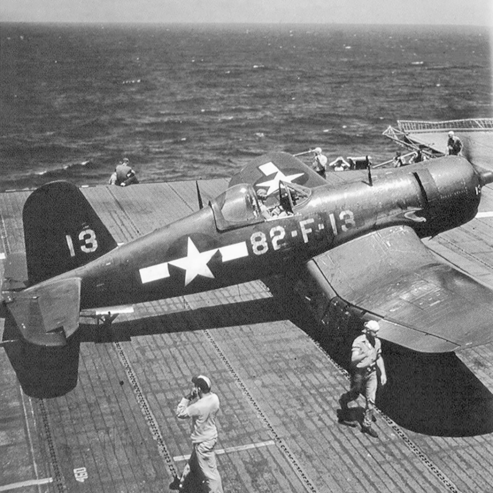 Asisbiz Vought F4U 4 Corsair VF-82 White 82F13 CV 15 USS Randolph ...