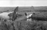 Asisbiz Vought F4U 1D Corsair NAAF BuNo 57583 NAS Otis Field Camp Edwards MA 3rd Oct 1944 01